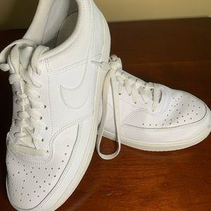 Nike Court vision low